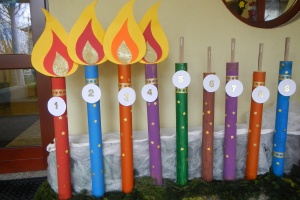 Weihnachtsdekoration Kindergarten Stetteldorf