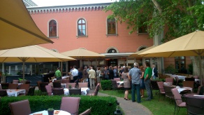 Der Garten des Penta Hotel